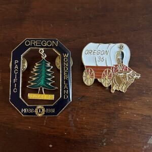 Vintage LIONS CLUB Pins OREGON PACIFIC WONDERLAND FIR TREE 1981 Covered Wagon